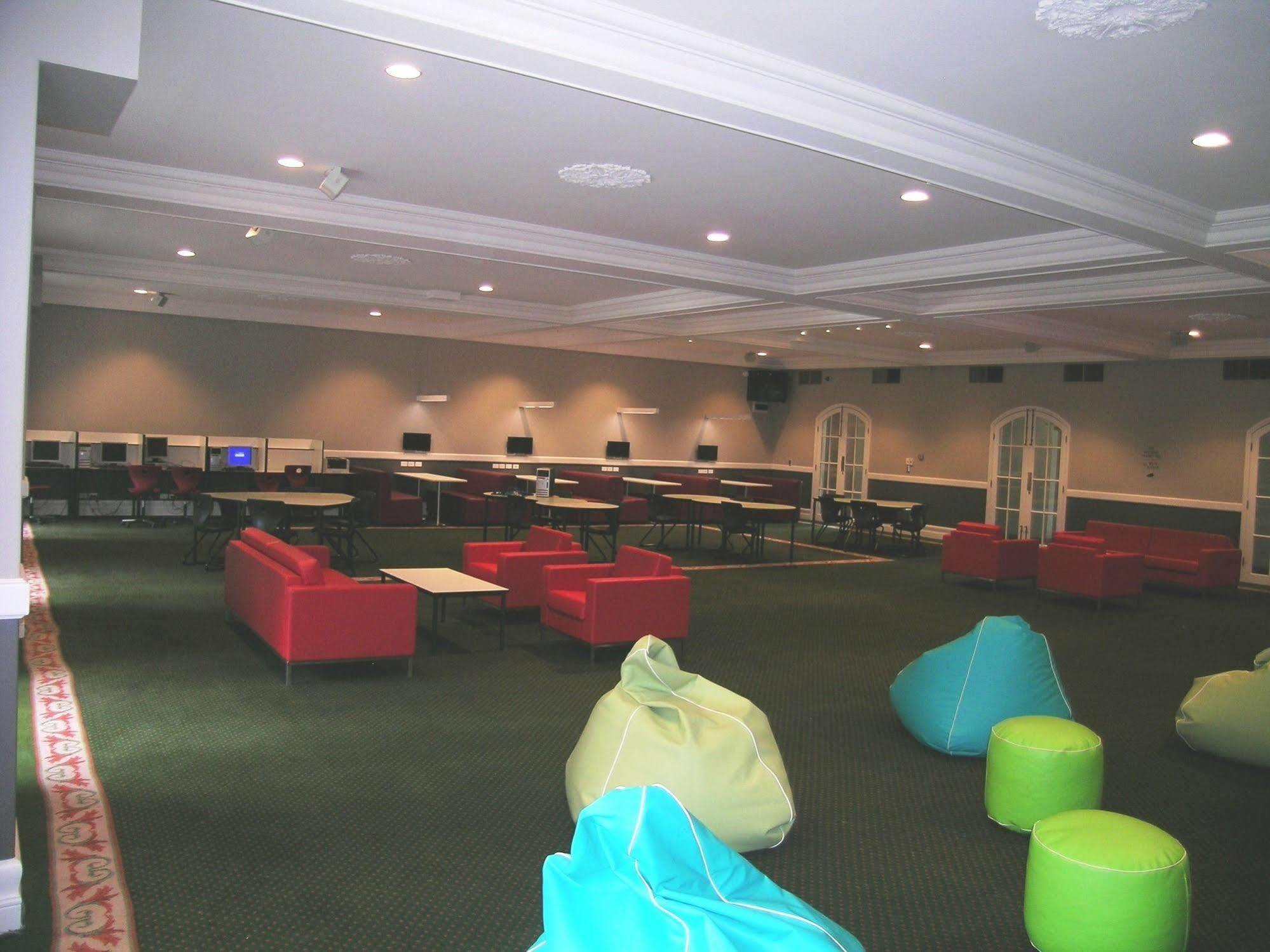 Rmit Village Melbourne Ngoại thất bức ảnh